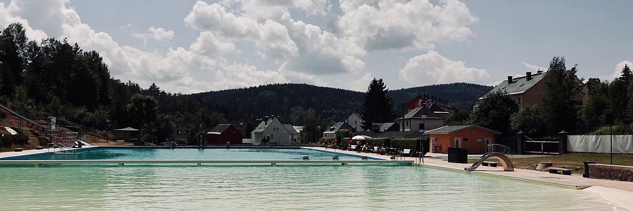 Freibad Klingenthal im Sommer